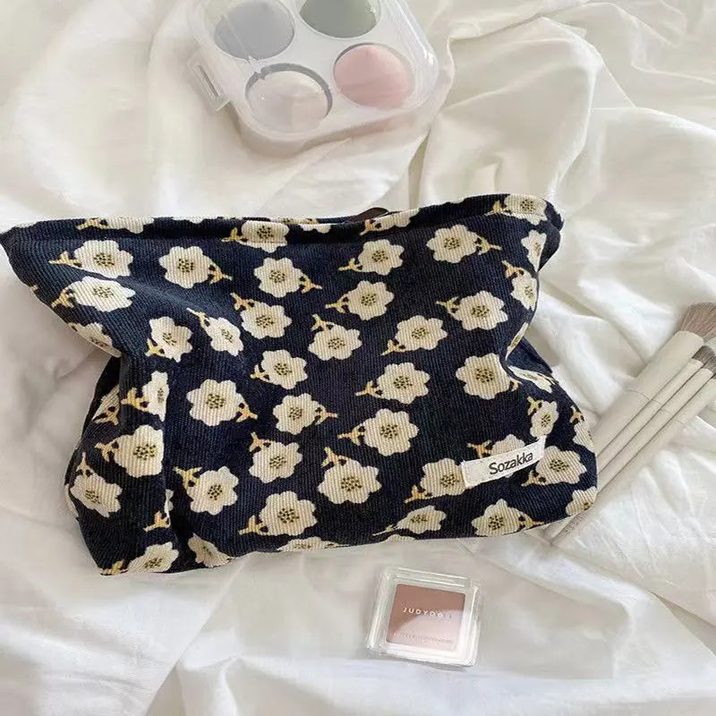 Trousse à Cosmétique en Velours Côtelé avec 5 Options de Couleurs Les paniers et Cabas de Sophie